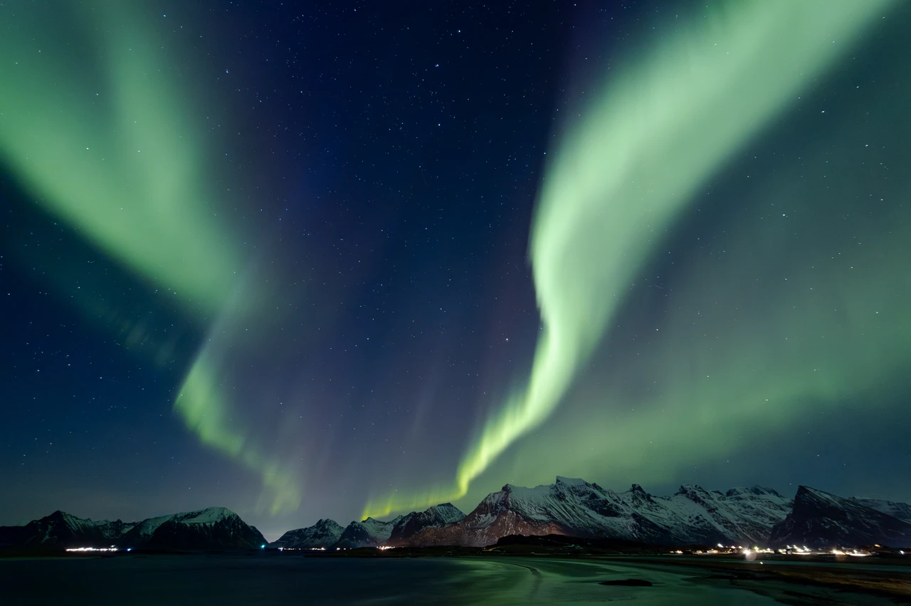 From left and right, Norway
